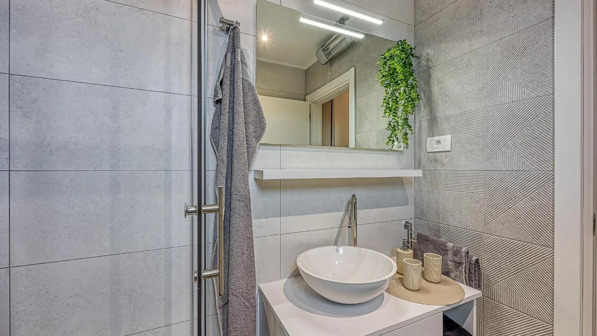 Apartment Burle With Balcony Medulin