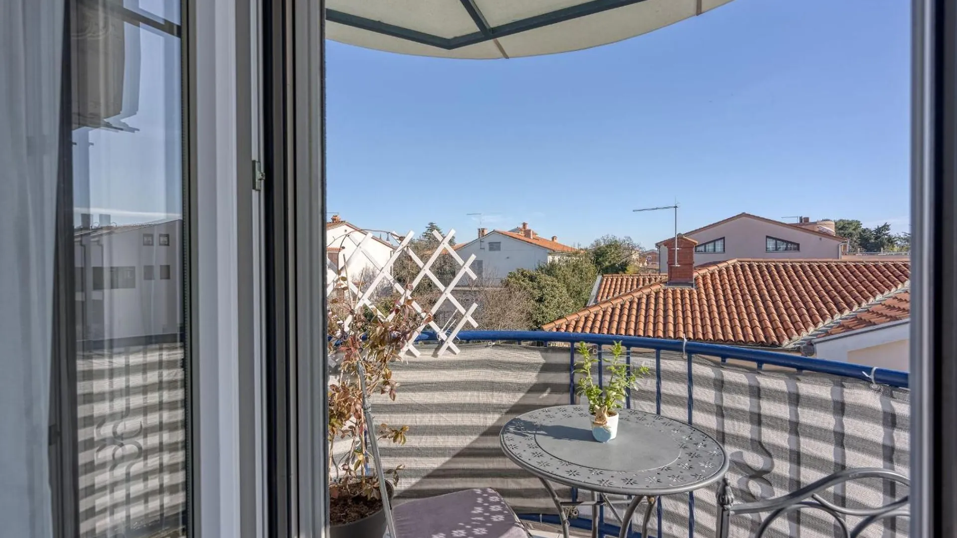 Apartment Burle With Balcony Medulin